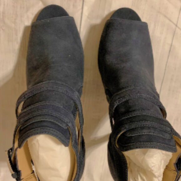 MICHAEL Michael Kors Shoes - MICHAEL MICHAEL KORS Blaze Suede Open-Toe Bootie Size 9 M in Admiral Blue